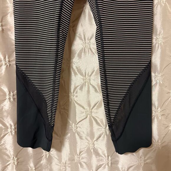 Lululemon Wunder Under High-Rise Roll Down Scallop Stripe Leggings Pink Gray - Picture 7 of 15